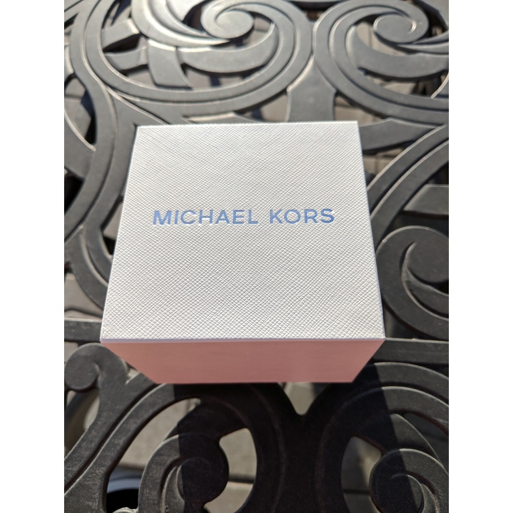 NWT Authentic Michael Kors Gold Runway Watch - Picture 4 of 5